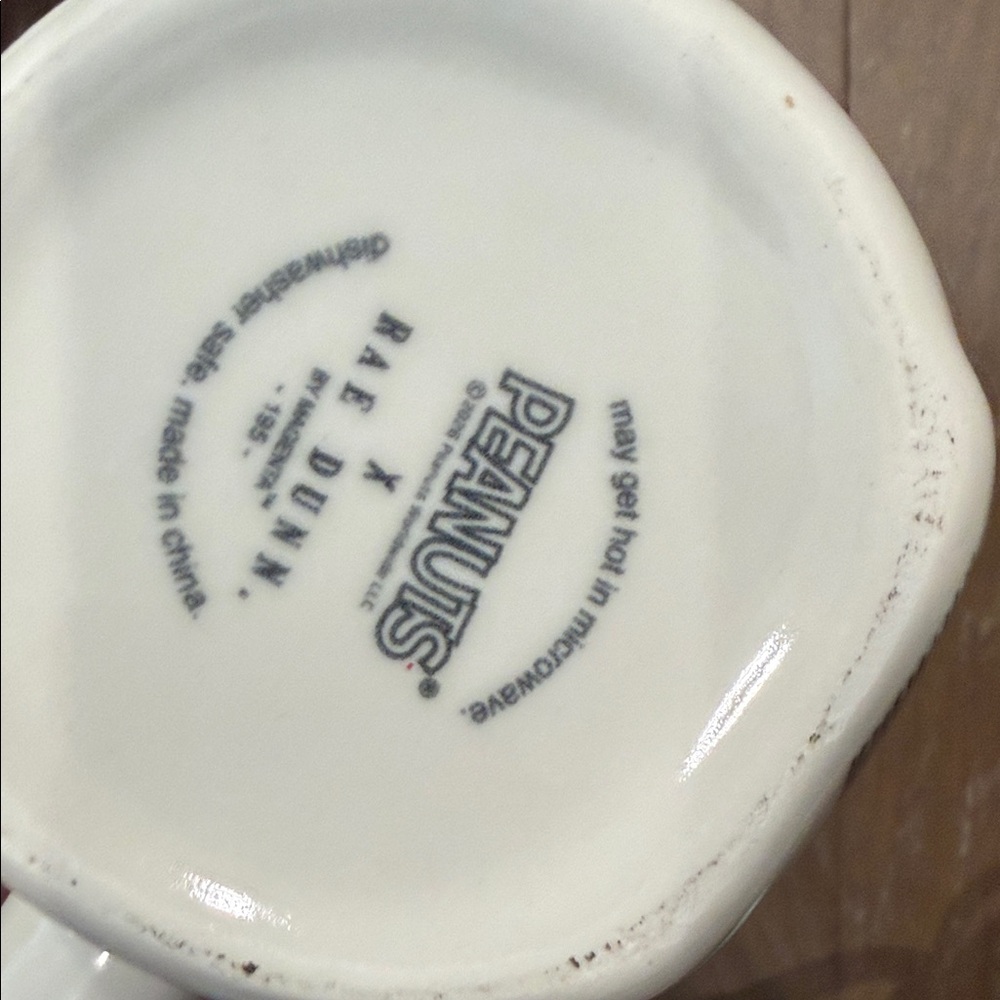 Peanuts Snoopy Cream & Red 'Flying Ace' Snoopy Mug - Picture 6 of 6